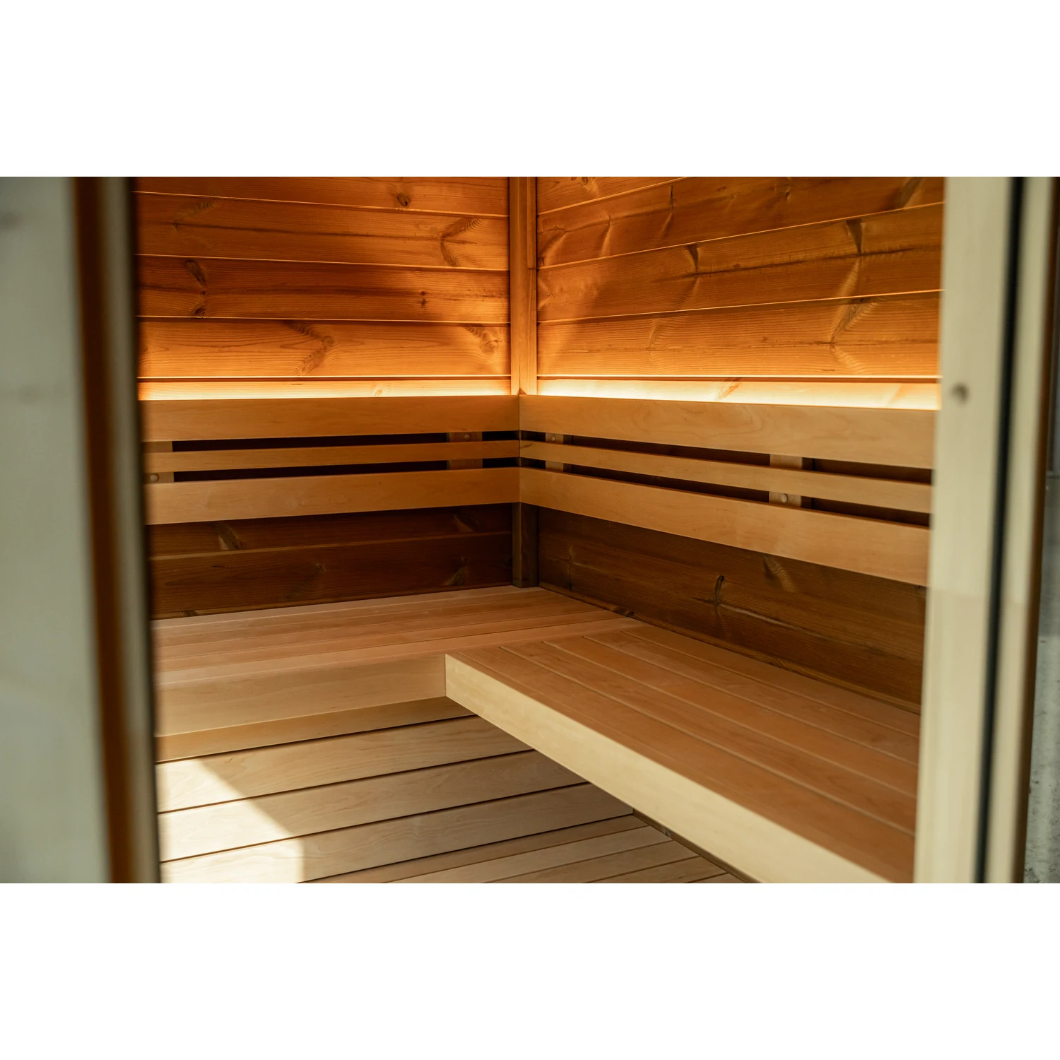 Leil Patio M outdoor sauna - interior benches